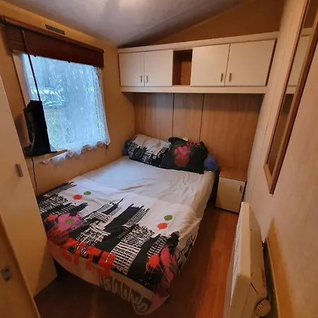 مكان تخييم Mobil-home - Camping Le Bois Dormand Et Piscine كويند